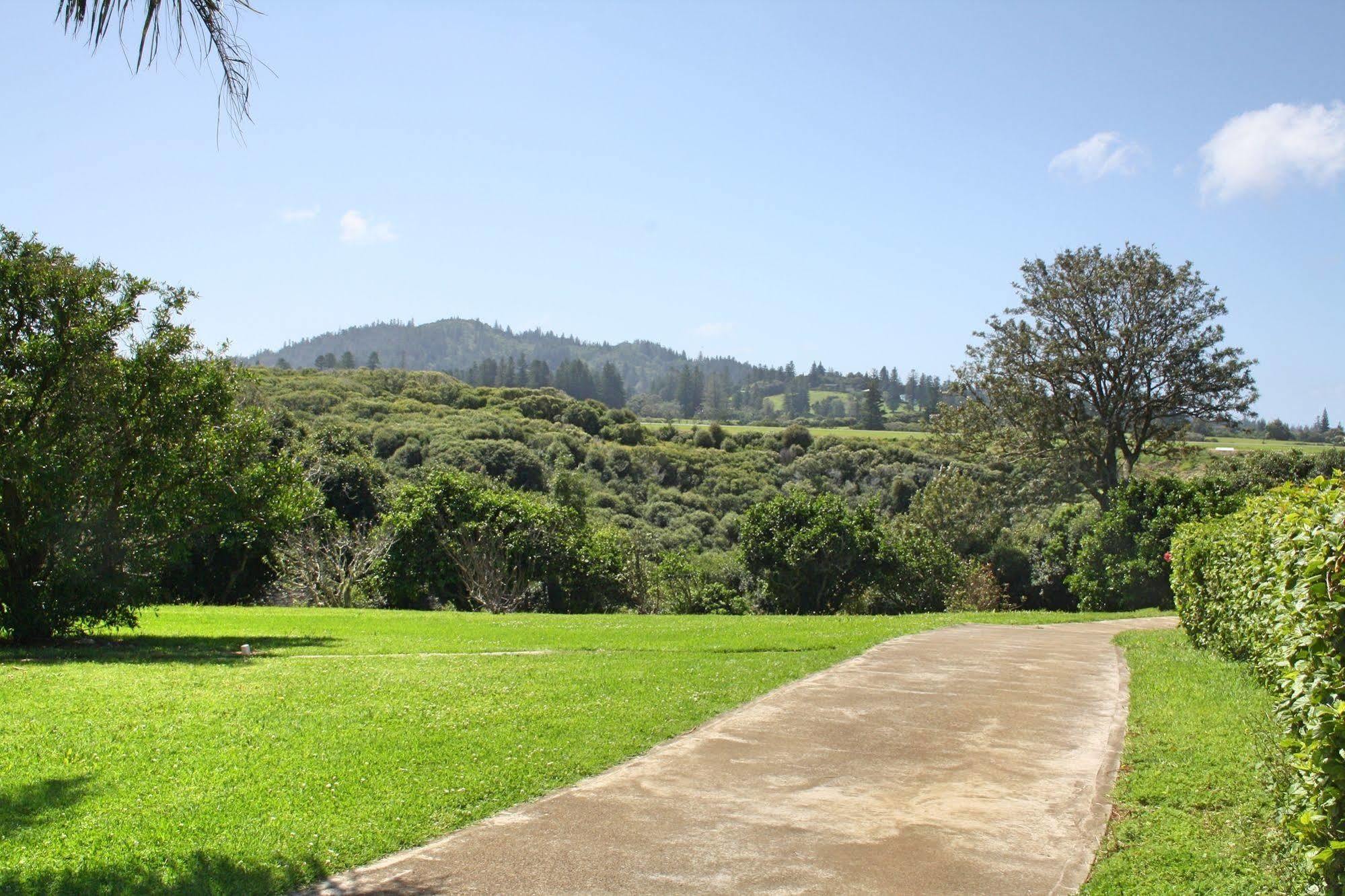 Tau Gardens Hotel Norfolk Island Esterno foto