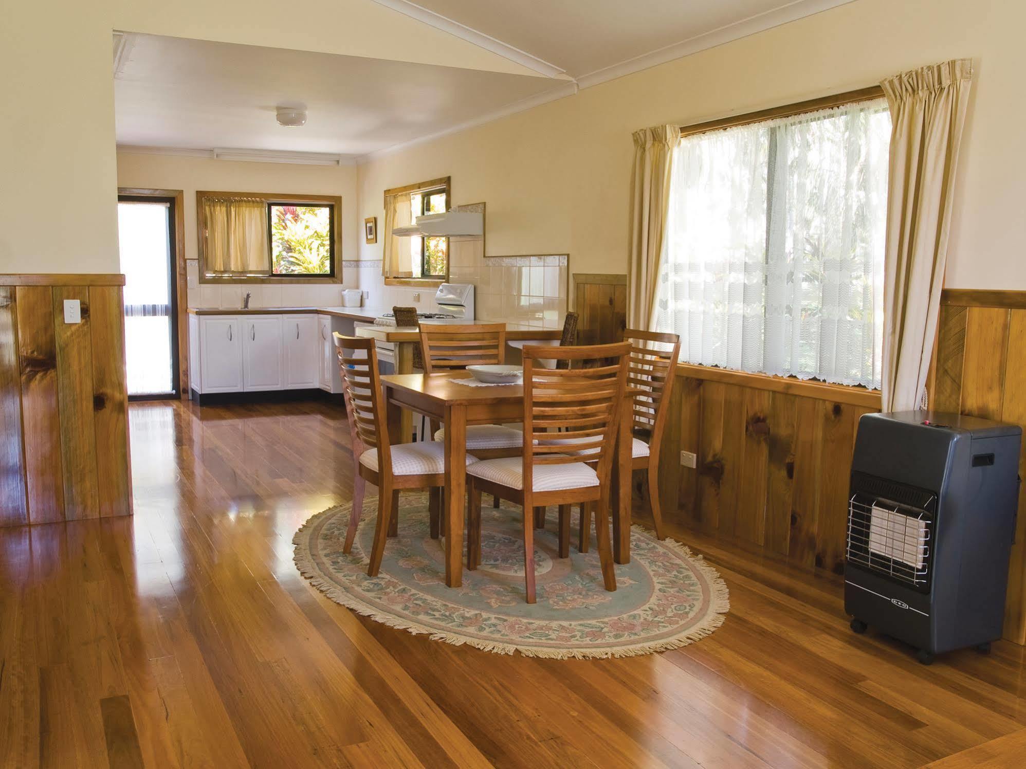Tau Gardens Hotel Norfolk Island Esterno foto